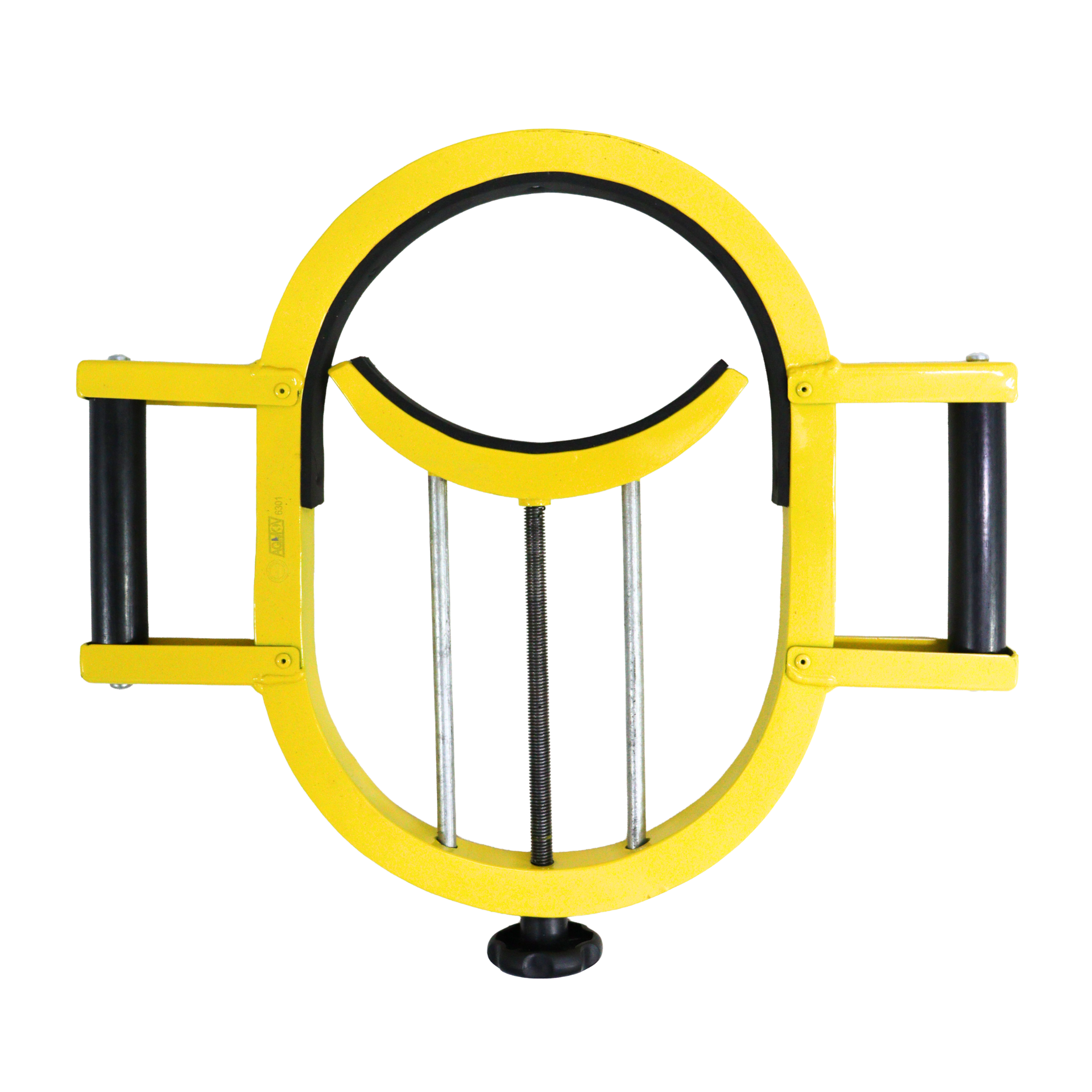 Operador utilizando o Pega Cilindros AGMOV para movimentar cilindros de gases com segurança e ergonomia, evitando esforço excessivo e risco de acidentes.