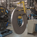 Thumbnail of http://Operador%20utilizando%20o%20Bastão%20ON/OFF%20CG%20Smart%20AGMOV%20para%20direcionar%20carga%20içada%20com%20segurança%20e%20controle,%20prevenindo%20riscos%20de%20prensamento%20e%20cortes.