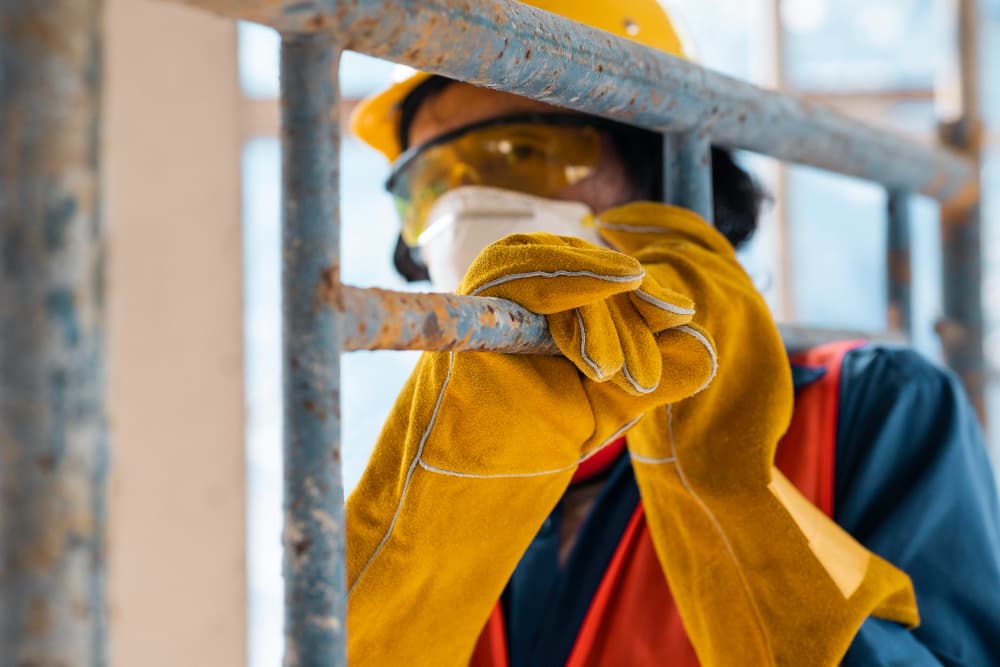 O investimento correto em equipamento de proteção para mãos reduz custos operacionais